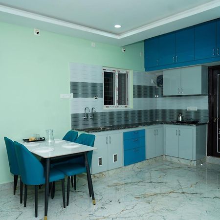 Mithra'S Homestay Near Padmavathi Ammavari Temple ティルパティ エクステリア 写真