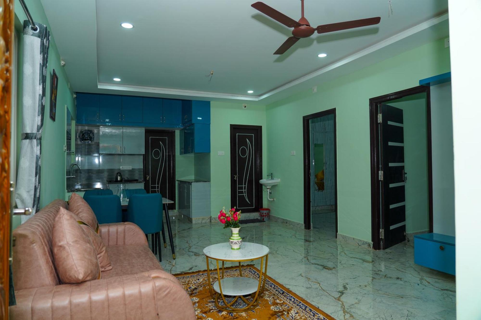 Mithra'S Homestay Near Padmavathi Ammavari Temple ティルパティ エクステリア 写真