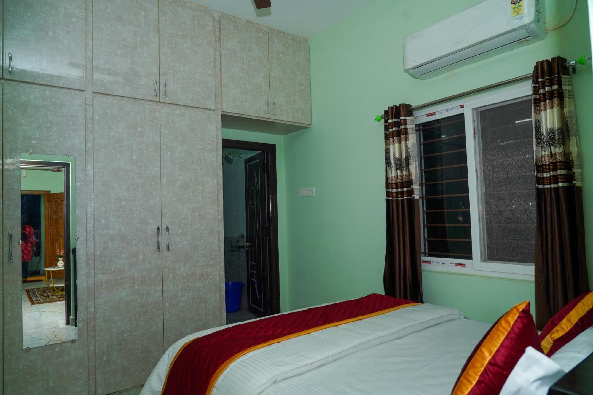 Mithra'S Homestay Near Padmavathi Ammavari Temple ティルパティ エクステリア 写真