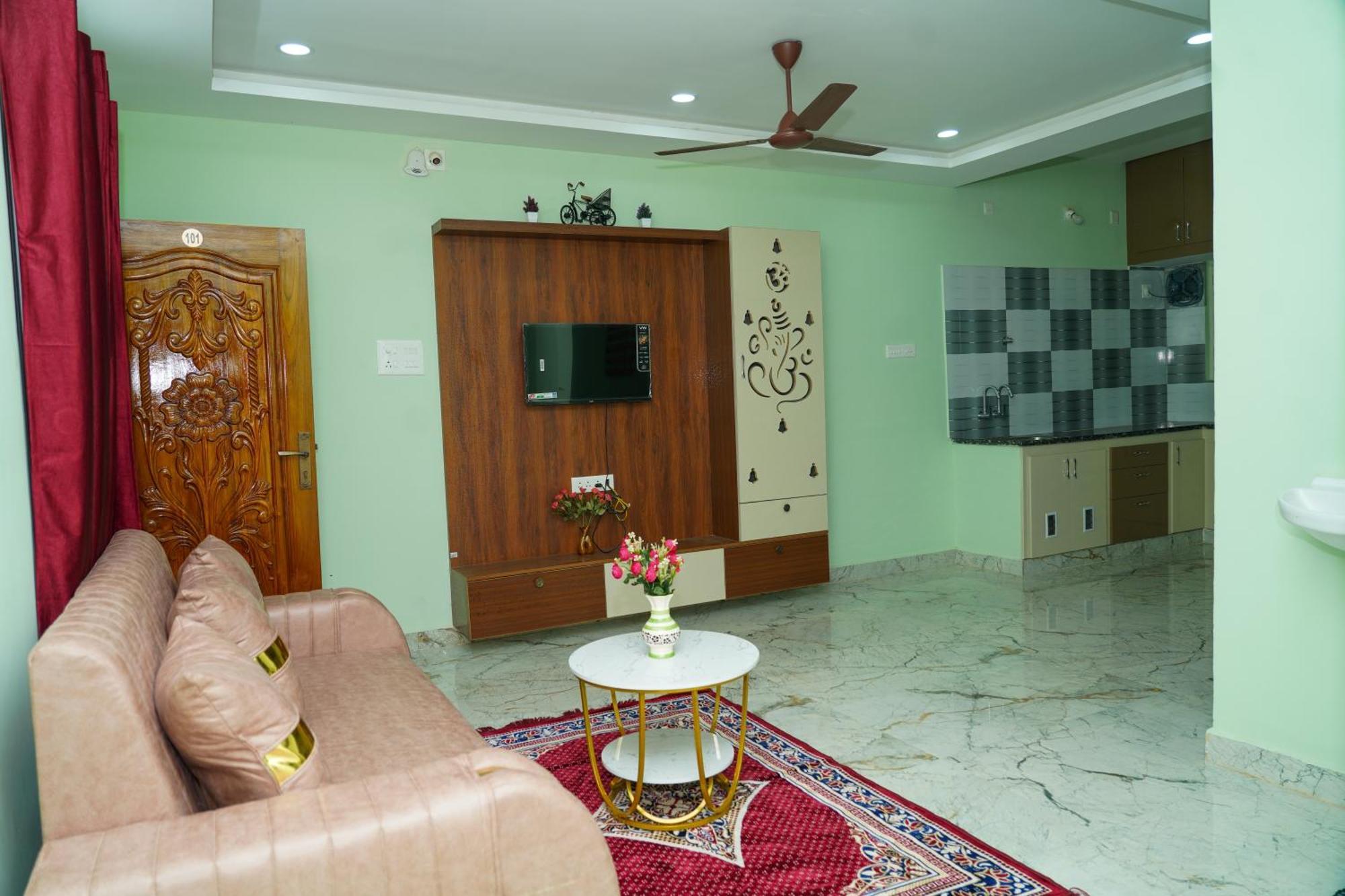 Mithra'S Homestay Near Padmavathi Ammavari Temple ティルパティ エクステリア 写真