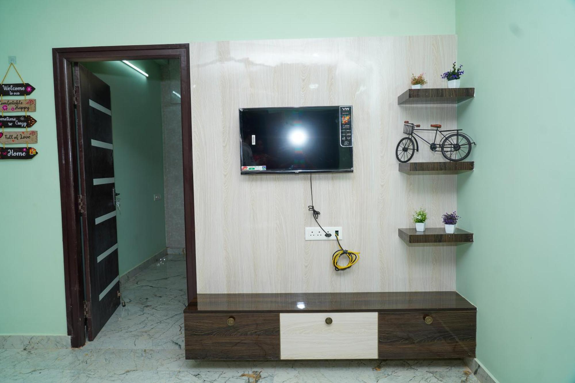 Mithra'S Homestay Near Padmavathi Ammavari Temple ティルパティ エクステリア 写真